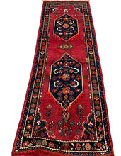 Lade das Bild in den Galerie-Viewer, Josie - Vintage Persian Hamedan Runner