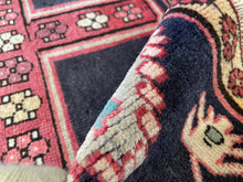 Lade das Bild in den Galerie-Viewer, Tomos - Vintage Caucasian Runner