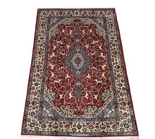 Charger l'image dans la galerie, Martina - Fine Isfahan Carpet Signed