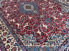 Charger l'image dans la galerie, Martina - Fine Isfahan Carpet Signed