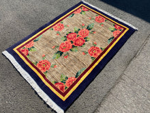 Charger l'image dans la galerie, Ansley - New Gol Farang Moshiri Qashqai Rug
