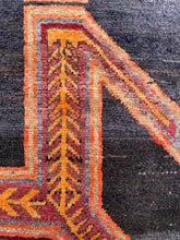 Lade das Bild in den Galerie-Viewer, Sofia - Vintage Caucasian Kazak Runner