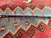 Charger l'image dans la galerie, Greta - Vintage Caucasian Rug