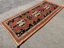 Lade das Bild in den Galerie-Viewer, Efa - Vintage Caucasian Karabakh Runner