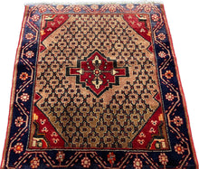 Загрузить изображение в средство просмотра галереи, Finleigh - Qashqai Lori Rug