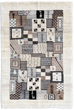 将图片加载到图库查看器,Ellesse - New Abstract Gabbeh Rug. One of a Kind