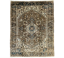 Charger l'image dans la galerie, Dermot - Large Vintage Heriz Carpet