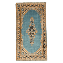 Lade das Bild in den Galerie-Viewer, Erice - Vintage Keshan Hand Made Rug
