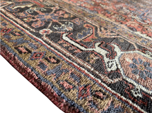 Cargar imagen en el visor de la galería, Leonel - Vintage Hand Made Heriz Persian Carpet
