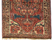 Load image into Gallery viewer, Angelito - Vintage Heriz Runner
