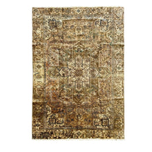 Carregar imagem no visualizador da galeria, Logan - Large Vintage Heriz Wool Carpet
