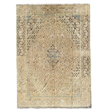 Lade das Bild in den Galerie-Viewer, Allegra - Vintage Kirman Carpet
