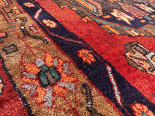 Carica l&#39;immagine nel visualizzatore di Gallery, Arash - Vintage Hand Made Kazak Runner

