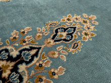 Lade das Bild in den Galerie-Viewer, Erice - Vintage Keshan Hand Made Rug
