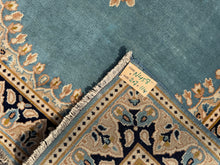 Lade das Bild in den Galerie-Viewer, Erice - Vintage Keshan Hand Made Rug
