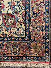 Load image into Gallery viewer, Brasília - Vintage Hand Made Isfahan Rug
