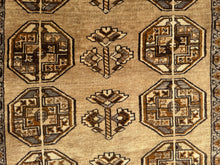 Load image into Gallery viewer, Farangis - Vintage Tribal Shiraz Qashqai Wool Rug
