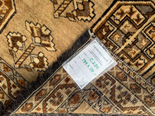 Load image into Gallery viewer, Farangis - Vintage Tribal Shiraz Qashqai Wool Rug
