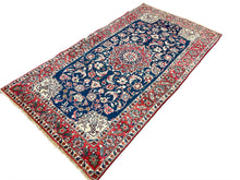 Charger l&#39;image dans la galerie, Cecilia - Fine Wool Isfahan Carpet
