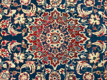 Charger l&#39;image dans la galerie, Cecilia - Fine Wool Isfahan Carpet
