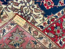 画像をギャラリービューアに読み込む, Cecilia - Fine Wool Isfahan Carpet
