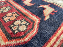 Charger l&#39;image dans la galerie, Kyle - Vintage Caucasian Kazak Runner
