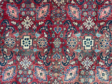 Lade das Bild in den Galerie-Viewer, Maeve - Vintage Meshed Carpet
