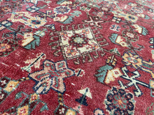 Carica l&#39;immagine nel visualizzatore di Gallery, Zoey - Vintage Qashqai Carpet
