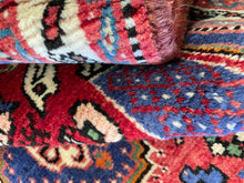 Load image into Gallery viewer, Becky - Vintage Plush Qashqai Rug
