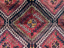 Charger l&#39;image dans la galerie, Cartier - Vintage Tribal Qashqai Rug
