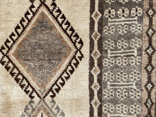 Charger l&#39;image dans la galerie, Helena - Vintage Qashqai Rug
