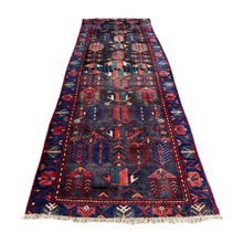 Lade das Bild in den Galerie-Viewer, Salerno - Vintage Hand Made Kazak Rug
