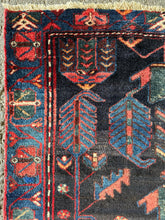 Lade das Bild in den Galerie-Viewer, Salerno - Vintage Hand Made Kazak Rug
