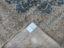 Lade das Bild in den Galerie-Viewer, Calabria - Large Vintage Kashan Persian Carpet

