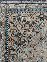 Load image into Gallery viewer, Catanzaro - Large Vintage Malayer Persian Carpet
