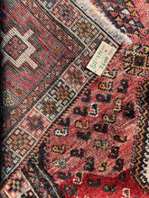 Загрузить изображение в средство просмотра галереи, Felix - Vintage Tribal Qashqai Rug
