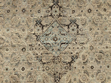 Lade das Bild in den Galerie-Viewer, Allegra - Vintage Kirman Carpet
