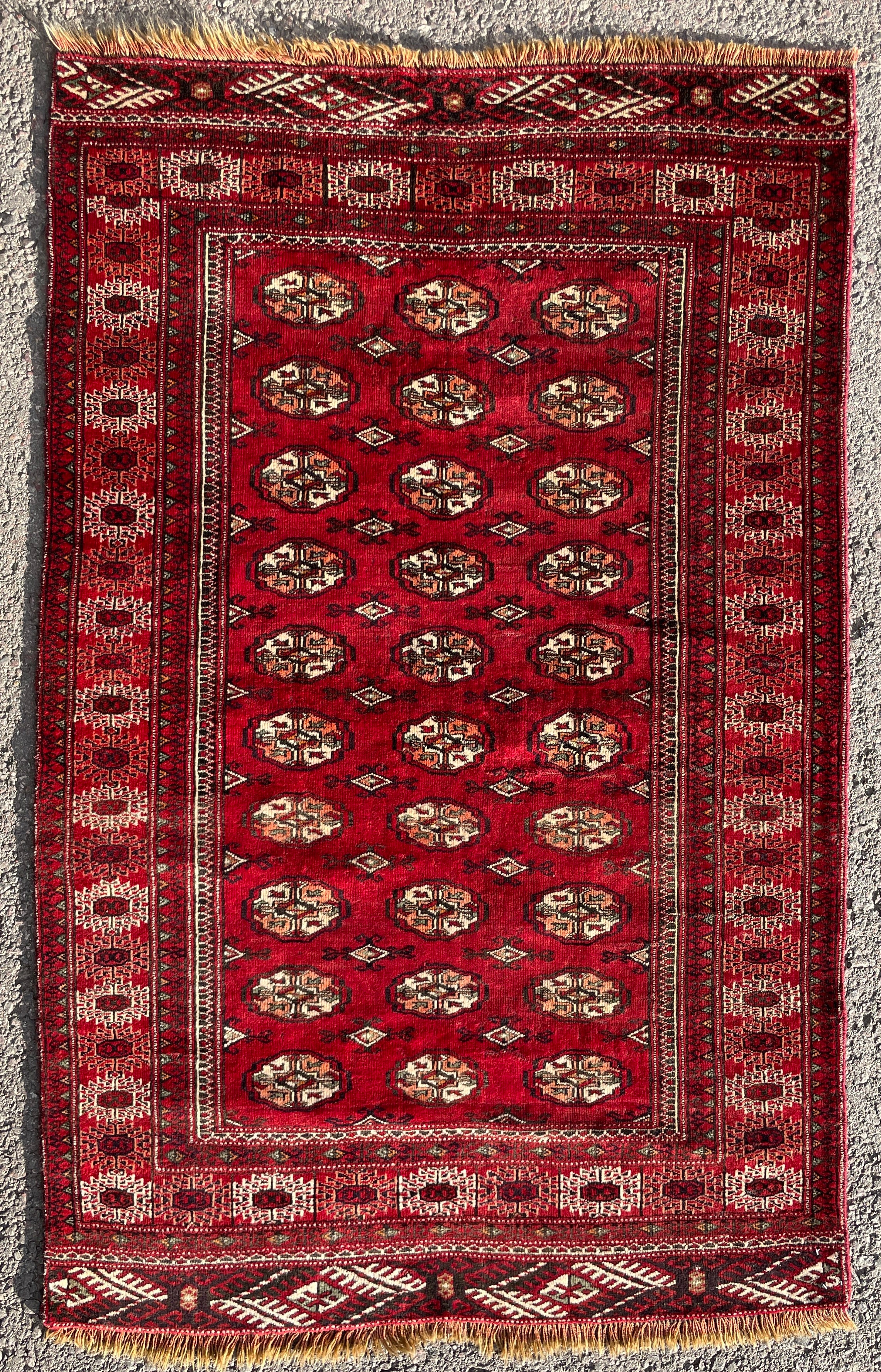 Olivia - Vintage Tribal Tekke Turkmen Rug – The Fine Rug Company