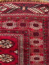 Cargar imagen en el visor de la galería, Olivia - Vintage Tribal Tekke Turkmen Rug
