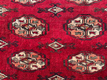 Lade das Bild in den Galerie-Viewer, Olivia - Vintage Tribal Tekke Turkmen Rug
