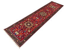 Carica l&#39;immagine nel visualizzatore di Gallery, Saman - Vintage Hand Made Kazak Runner

