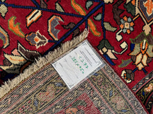 Carica l&#39;immagine nel visualizzatore di Gallery, Saman - Vintage Hand Made Kazak Runner
