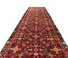 Lade das Bild in den Galerie-Viewer, Adamas  - Vintage Hand Made Mahal Runner
