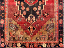 Carica l&#39;immagine nel visualizzatore di Gallery, Bijan - Vintage Hand Made Kazak Runner
