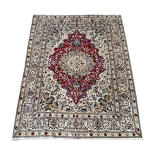 Carica l&#39;immagine nel visualizzatore di Gallery, Cecilie -  Fine Hand Made Nain Persian Rug
