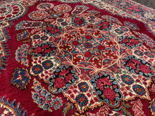 Lade das Bild in den Galerie-Viewer, Ortona - Large Vintage Kirman Persian Rug 10'4" x 6'7"
