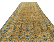 Load image into Gallery viewer, Danube - Vintage Hand Made Mahal Runner
