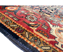 Загрузить изображение в средство просмотра галереи, Alborz - Vintage Hand Made Mahal Rug
