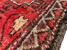 Charger l'image dans la galerie, Katayoun - Vintage Tribal Baluch Wool Rug
