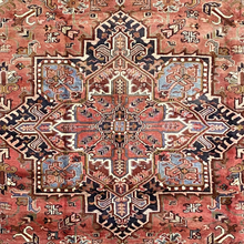 Carica l&#39;immagine nel visualizzatore di Gallery, Holly - Vintage Heriz Carpet
